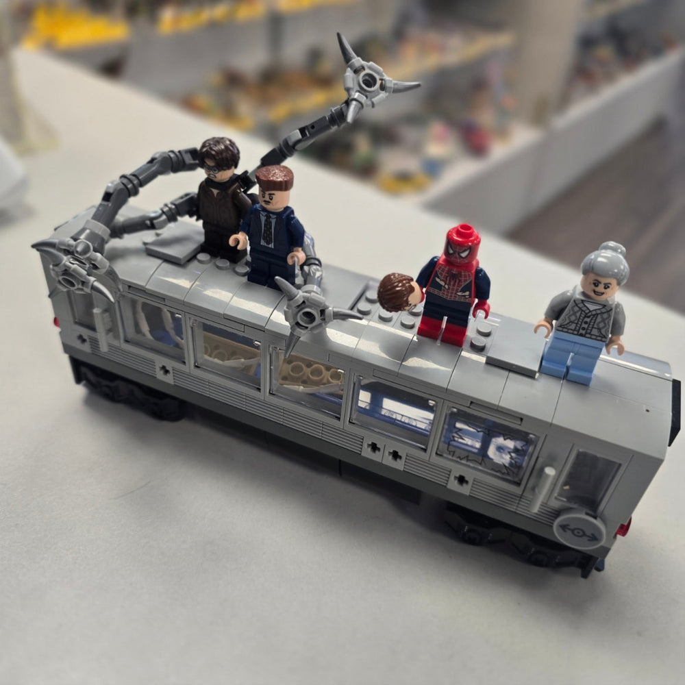 76321 Spider-Man vs. Doc Ock Subway Train Scene (Previously Owned)