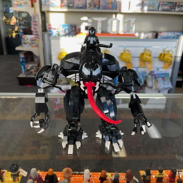 76115 Venom Mech (Retired) (Previously Owned)