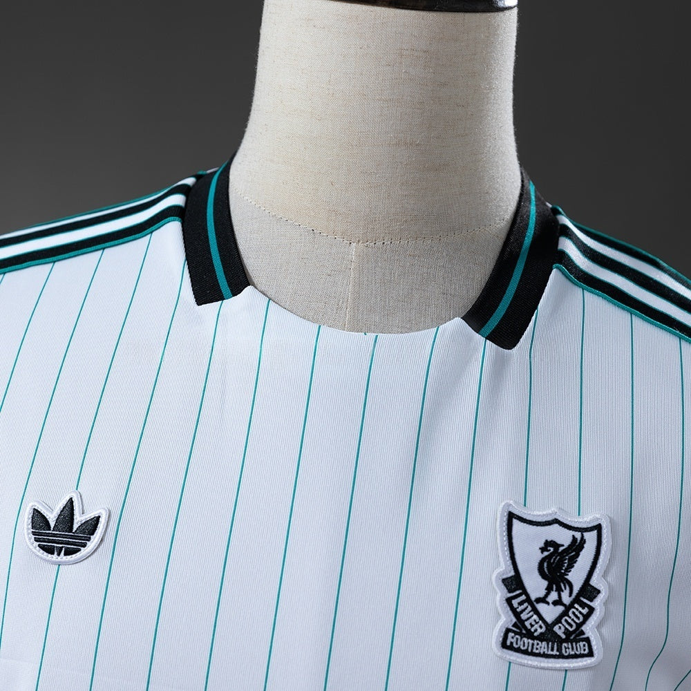 Liverpool Jersey 2025/26 Black Green Special Football Kit product image 5