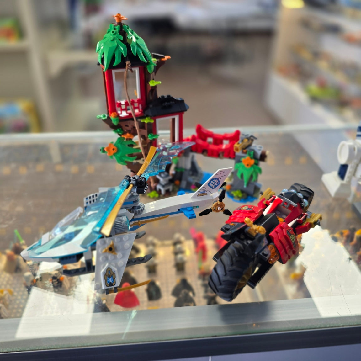 71857 Ninja Vehicle Tree House Battle (Previously Owned) product image 1, provided for visual reference and product detail