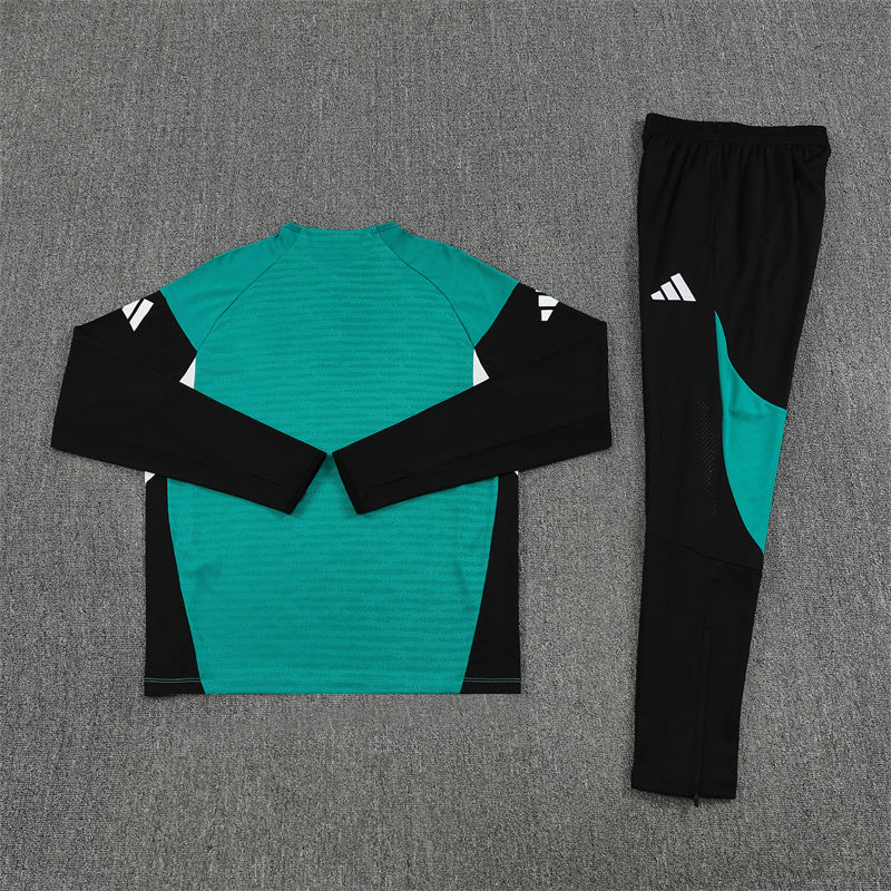 Liverpool Training Tracksuits 25/26 Football Kit Player product image 9