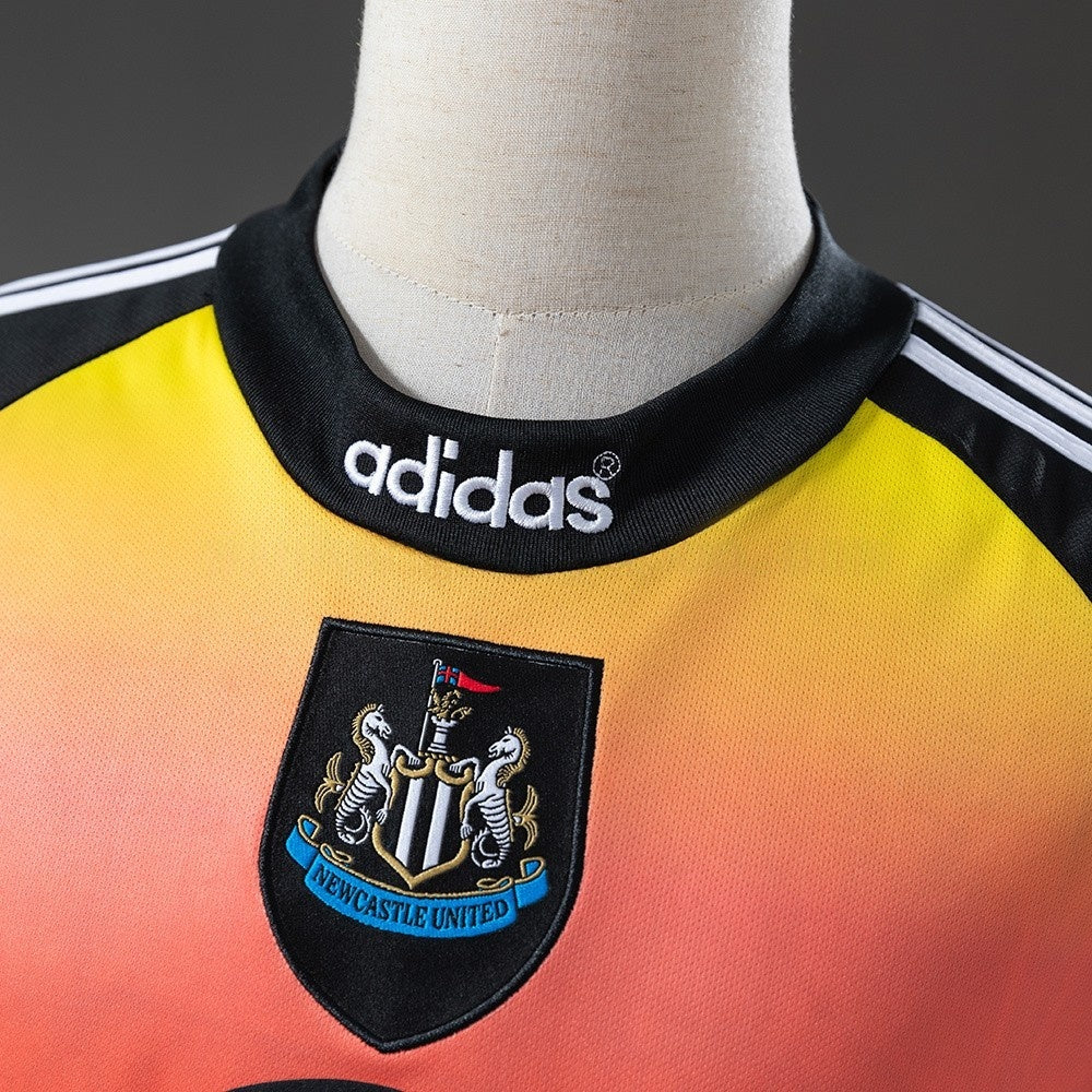 Newcastle United Jersey 1996-97 Goalkeeper Retro Football product image 6
