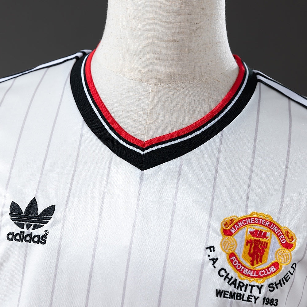 Manchester United Away Jersey1983-84 Retro Football Kit product image 7