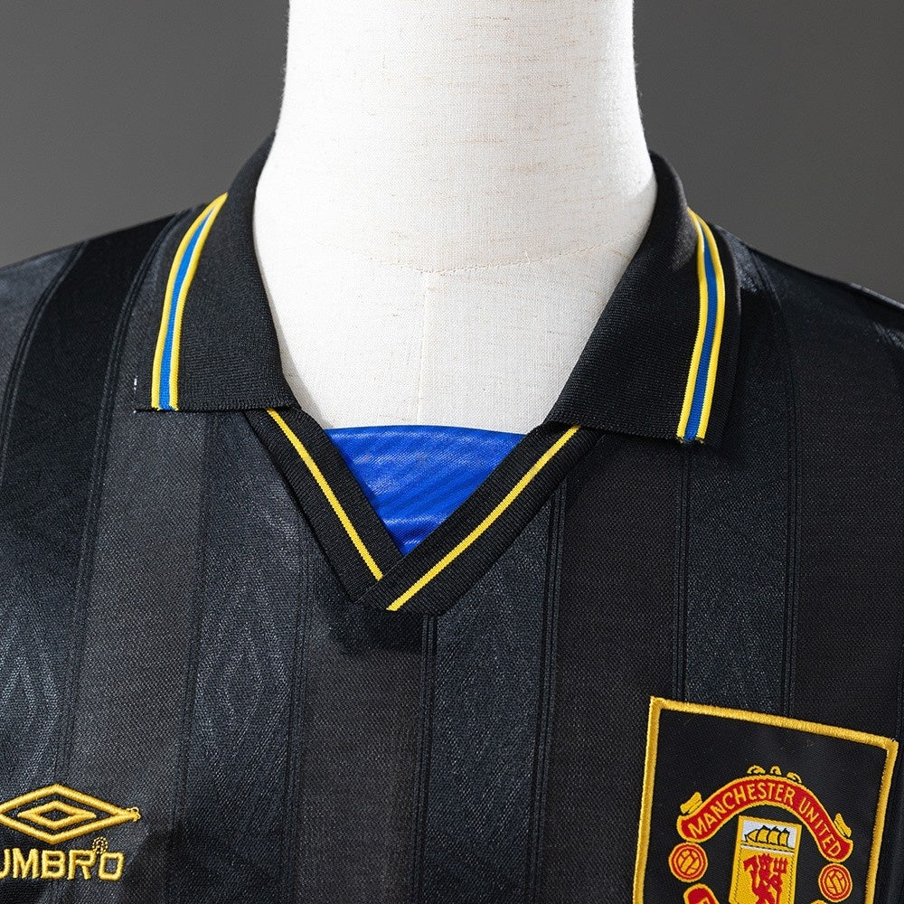 Manchester United Jersey 1993-95 Away Retro Football Kit product image 7