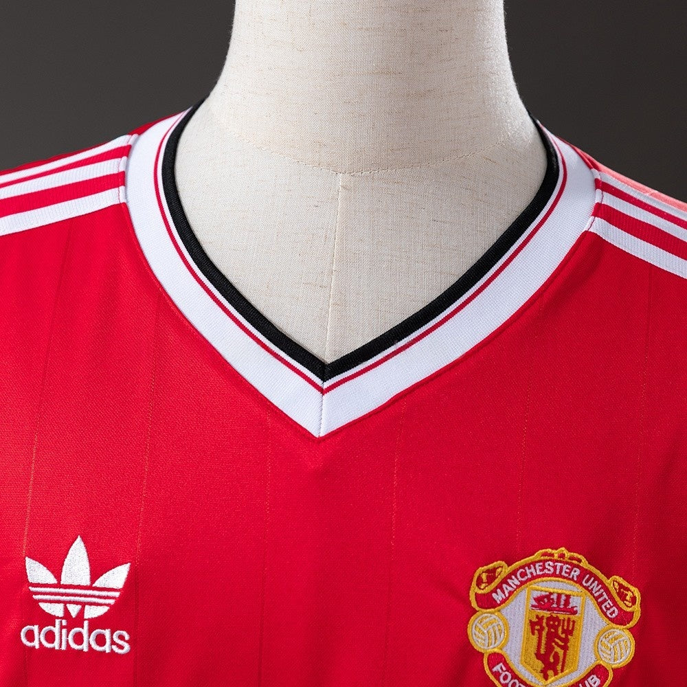 Manchester United Jersey1983-84 Home Retro Football Kit product image 6