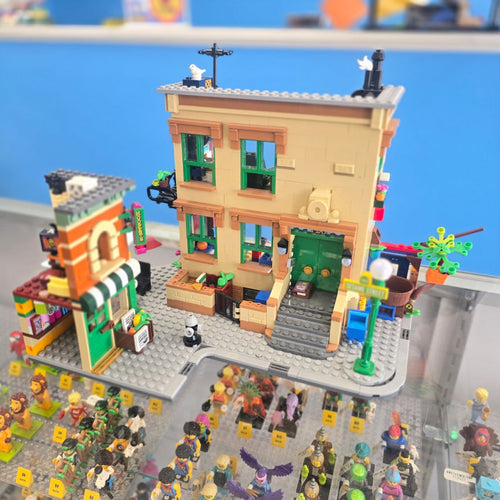 21324 LEGO Ideas: 123 Sesame Street (Retired) (Previously Owned) product image 1, provided for visual reference and product