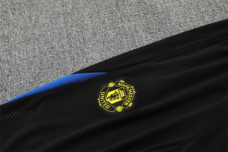 Manchester United Training Tracksuits 25/26 Football Kit product image 6