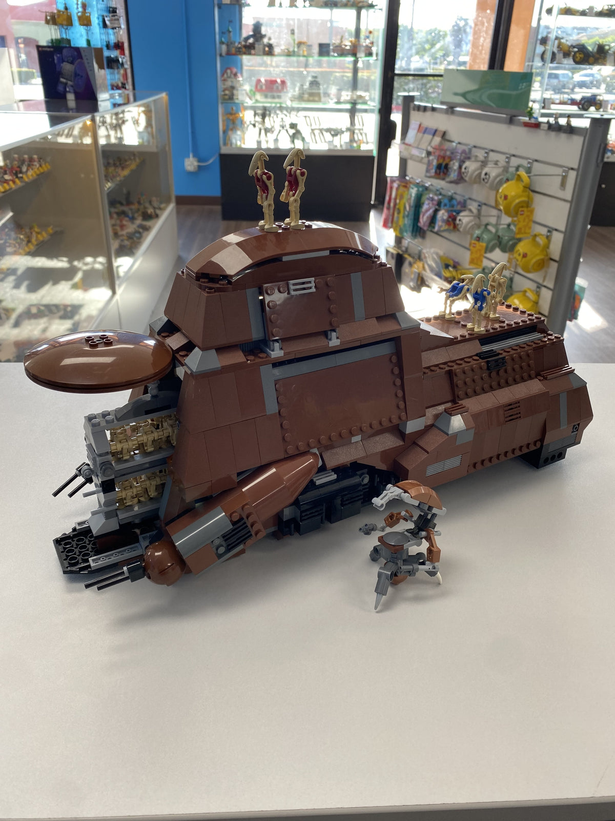7662 LEGO Star Wars: Trade Federation MTT (Retired) (Previously Owned) product image 1, provided for visual reference and