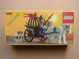 6016 Knights' Arsenal (Retired) (New Sealed) product image 1, provided for visual reference and product detail review