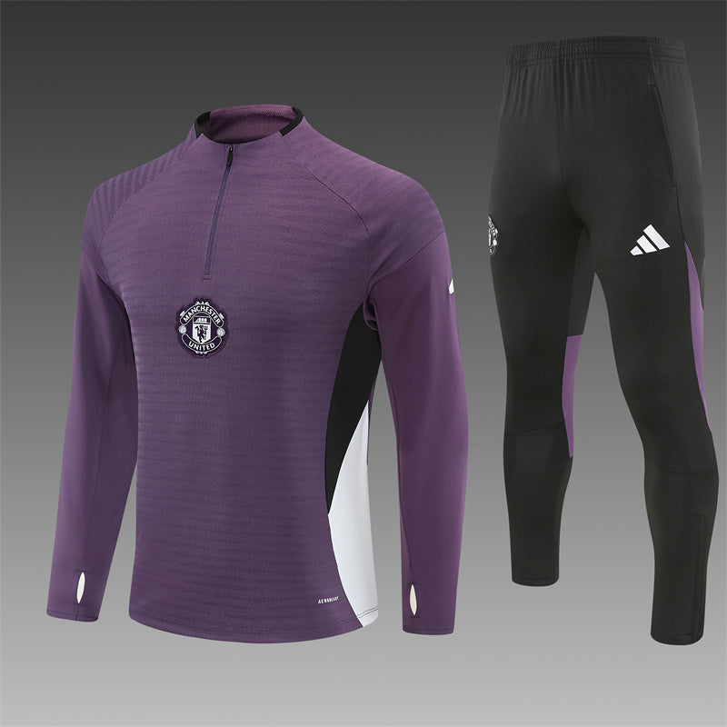 Manchester United Training Tracksuits 2025/26 Football Kit product image 1