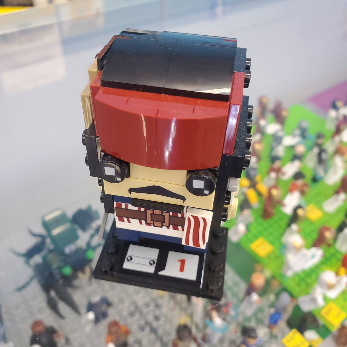 41593 LEGO Brickheadz Jack Sparrow (Retired) (Previously Owned) product image 1, provided for visual reference and product