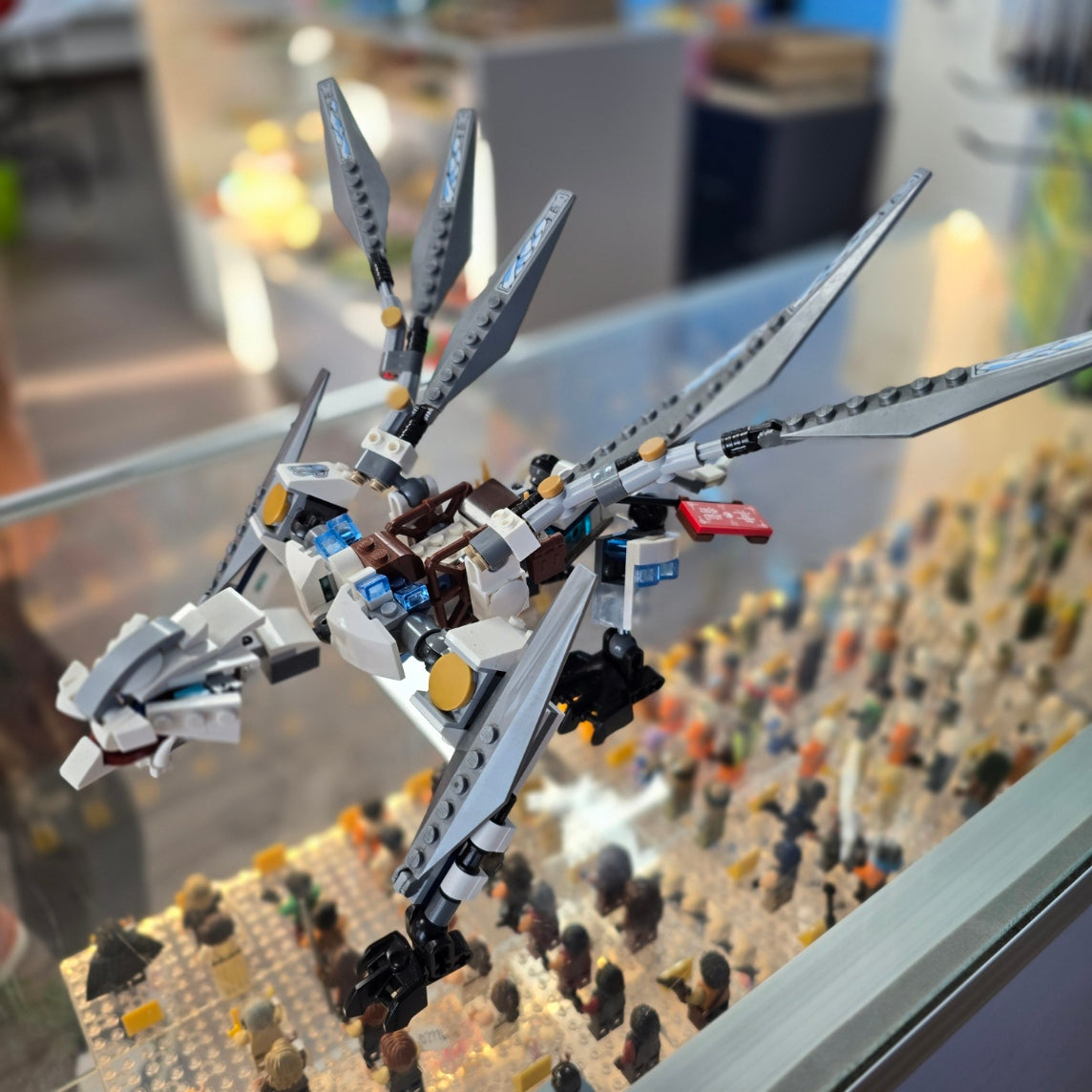 70748 Titanium Dragon (Retired) (Previously Owned) product image 1, provided for visual reference and product detail review