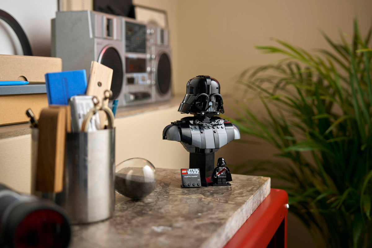 75439 Darth Vader™ Bust product image 3, provided for visual reference and product detail review