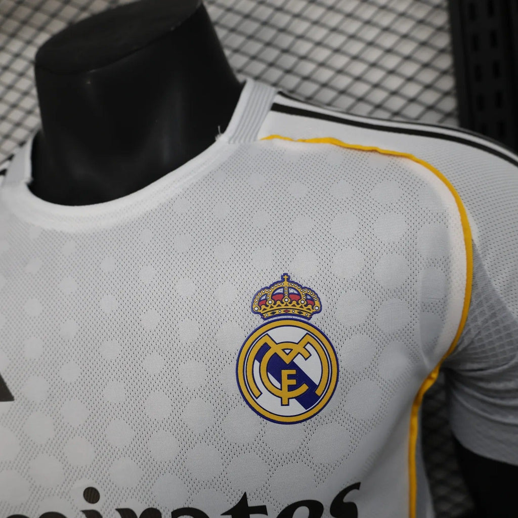 Player Version Real Madrid Jersey 25/26 Home Football Kit product image 2