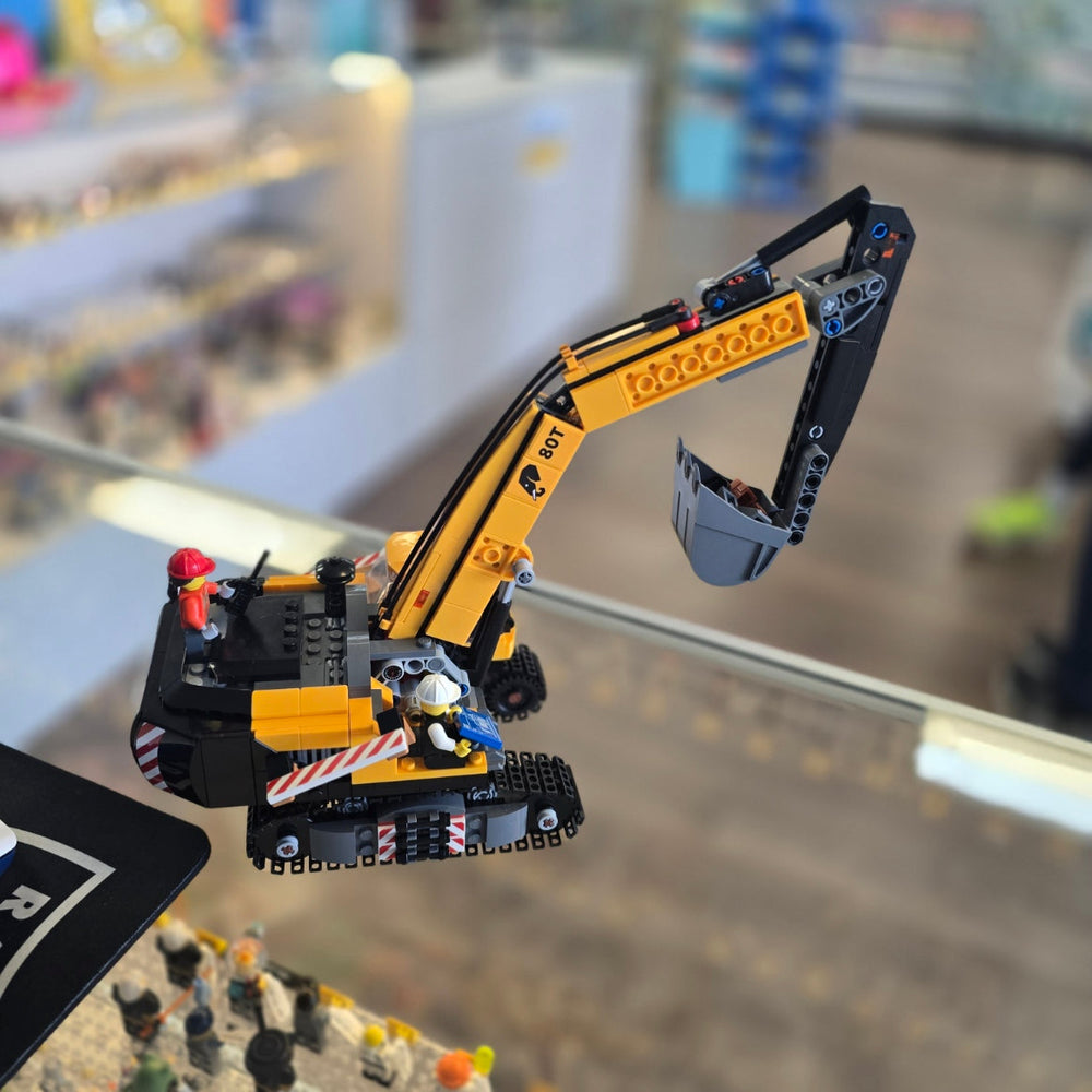 60420 Yellow Construction Excavator (Previously Owned)
