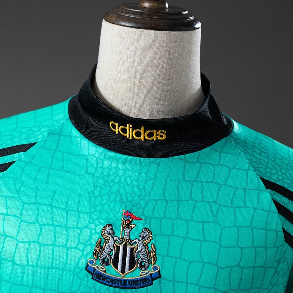Newcastle United Goalkeeper Jersey 1997-98 Retro Long product image 6