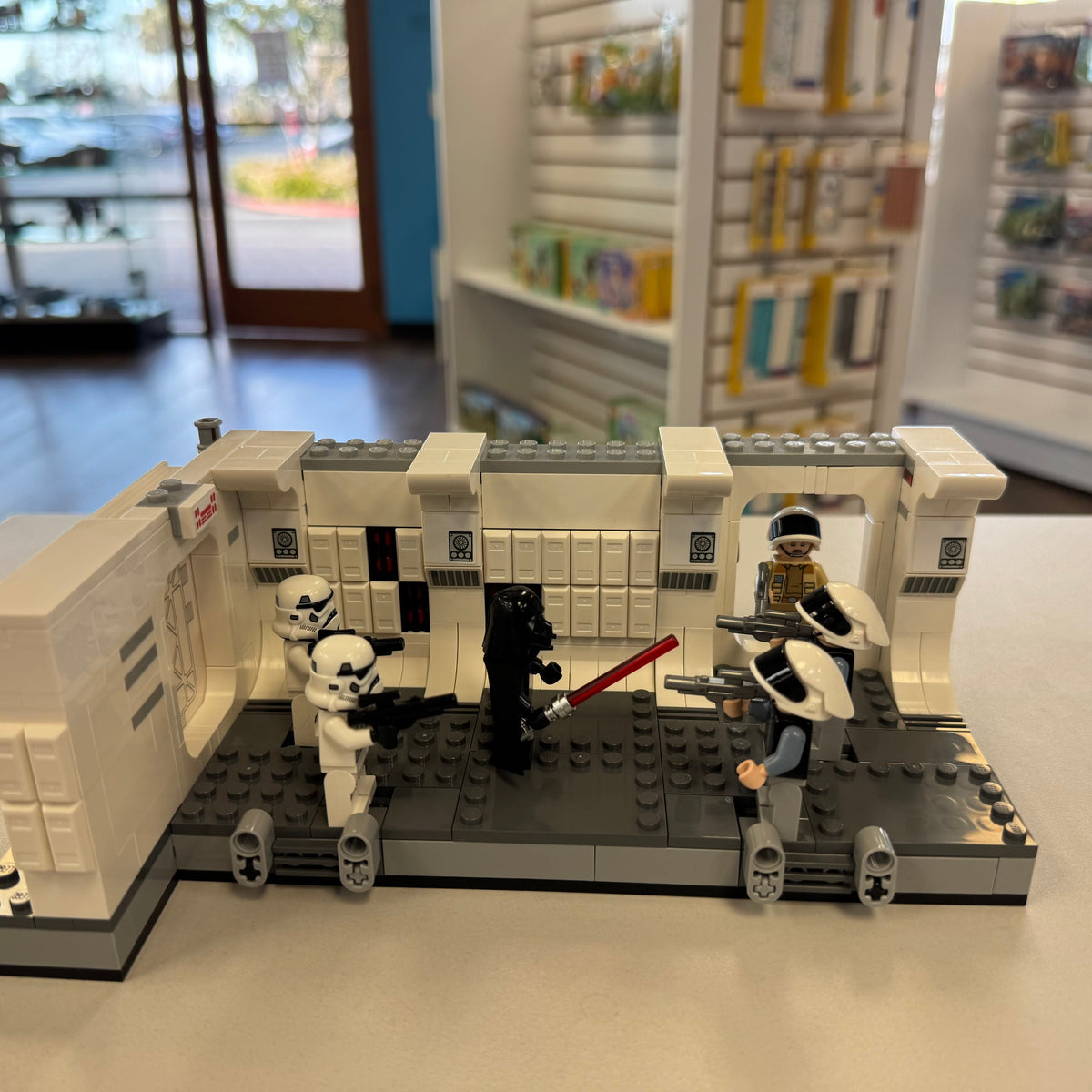 75387 Boarding the Tantive IV (Previously Owned) product image 1, provided for visual reference and product detail review