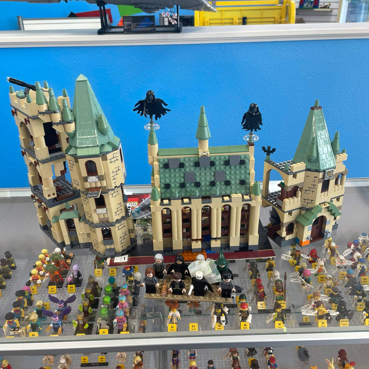 4842 LEGO Harry Potter: Hogwarts Castle (4th edition) (Retired) (Previously Owned) product image 1, provided for visual