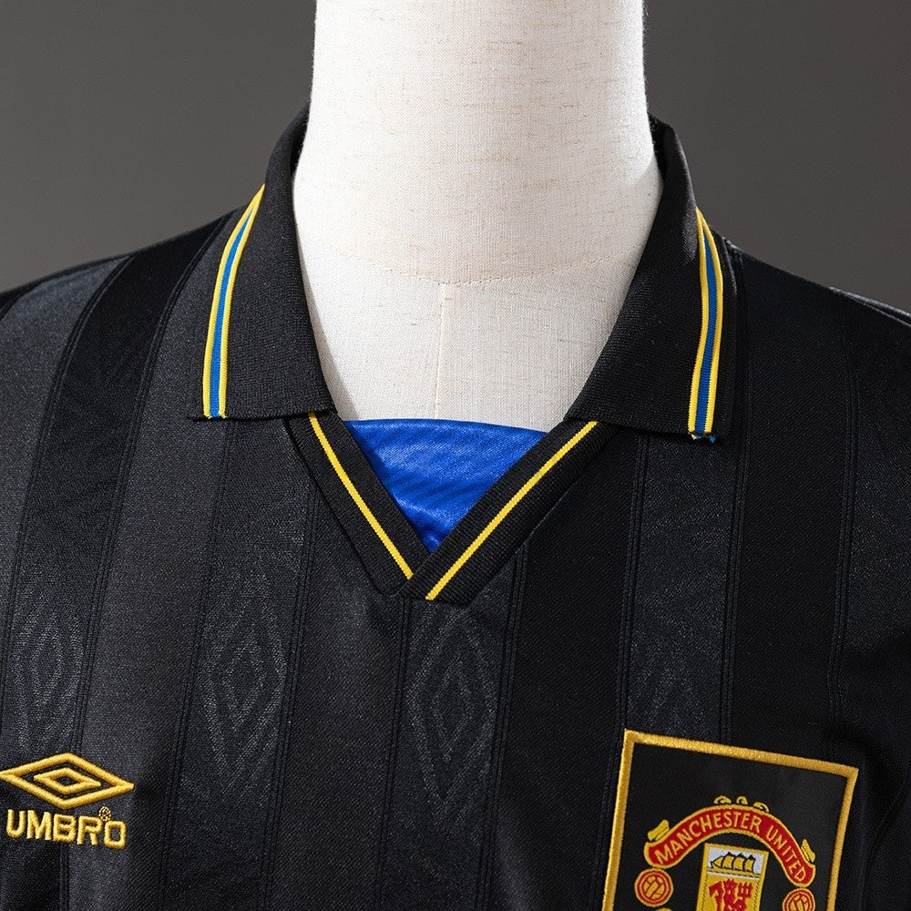 Manchester United Jersey 1993-95 Away Retro Football Kit product image 6