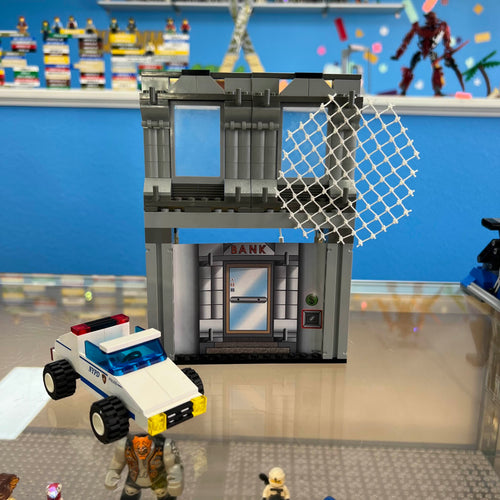 1376 Spider-Man Action Studio (Retired) (Previously Owned) product image 1, provided for visual reference and product detail