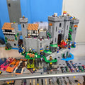 10305 Icons Lion Knight's Castle (Previously Owned) product image 1, provided for visual reference and product detail review