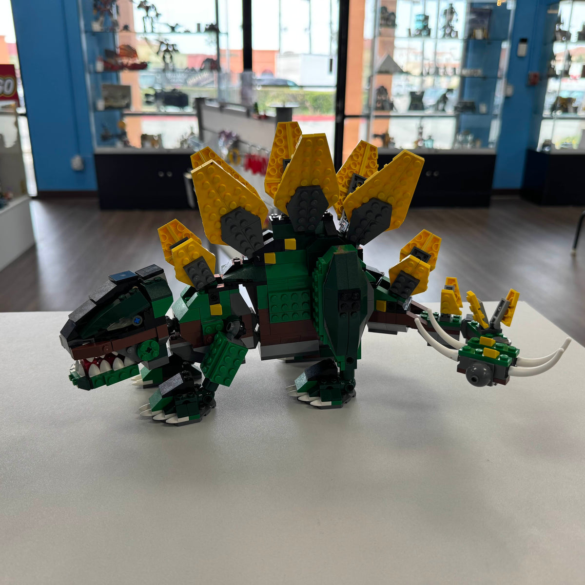 4998 Stegosaurus (T.rex Variant) (Retired) (Previously Owned) product image 1, provided for visual reference and product