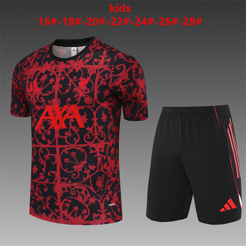 Kids Liverpool Training Tracksuits 25/26 Football Kit product image 1