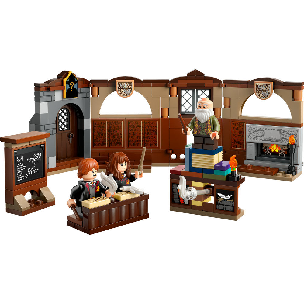 76442 Hogwarts™ Castle: Charms Class product image 2, provided for visual reference and product detail review