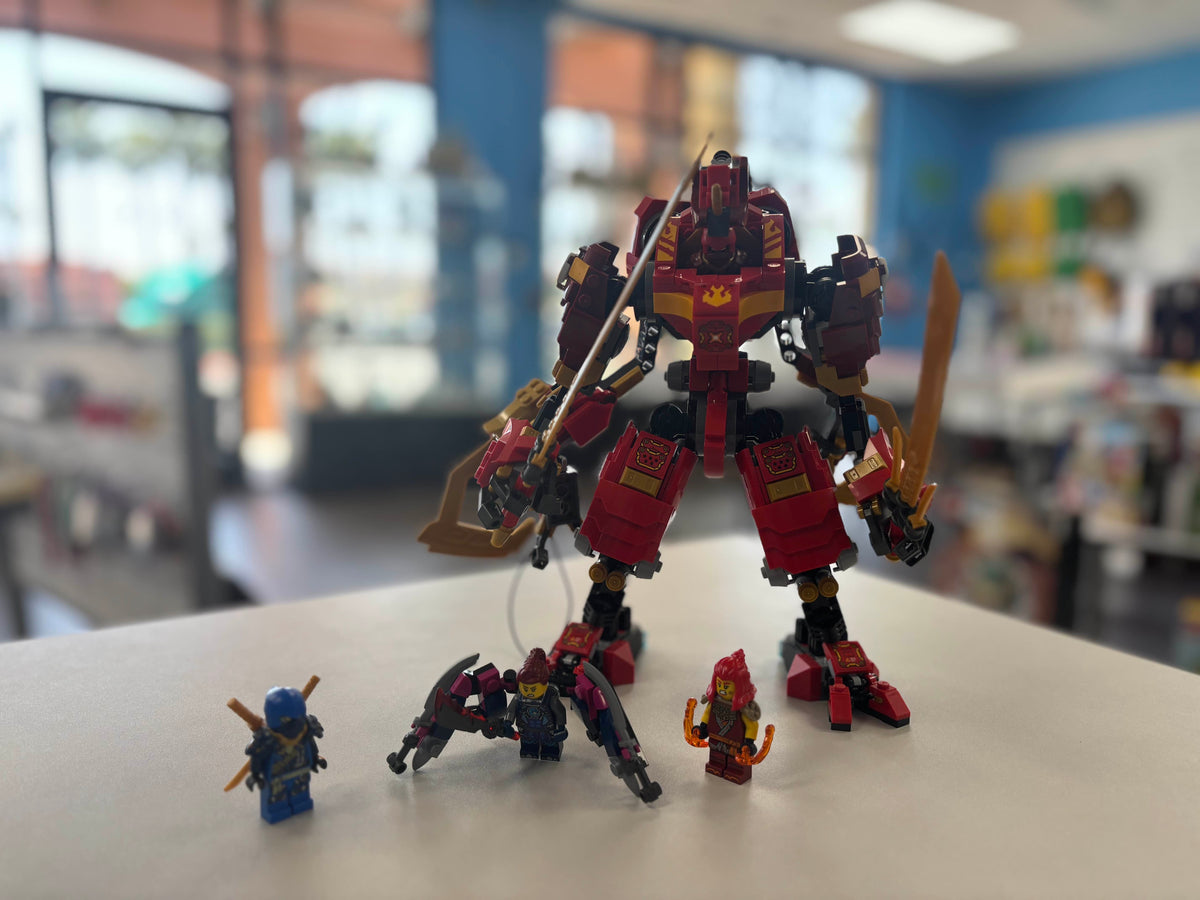 71812 Kai's Ninja Climber Mech (Previously Owned) product image 1, provided for visual reference and product detail review