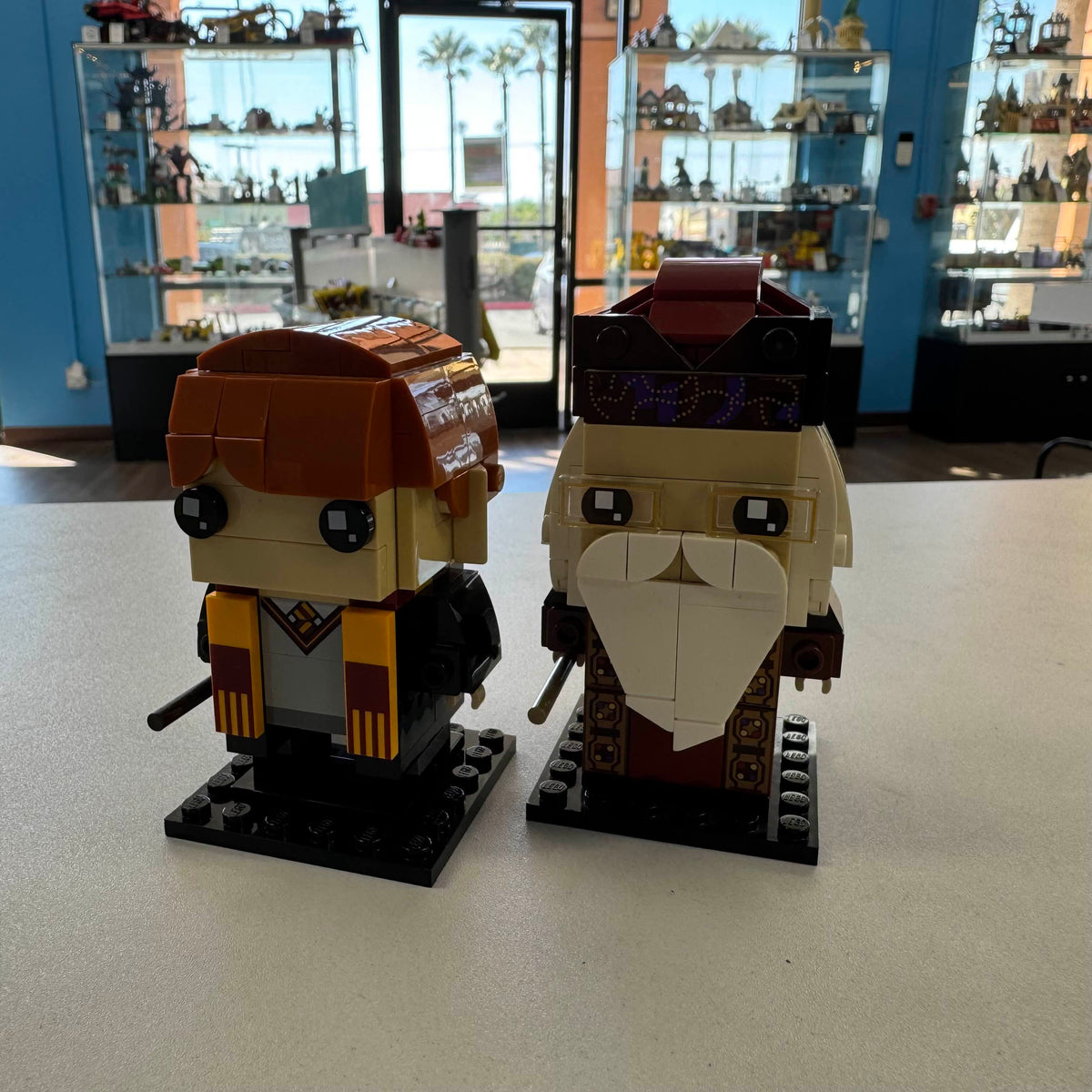 41621 Ron Weasley & Albus Dumbledore (Retired) (Previously Owned) product image 1, provided for visual reference and product
