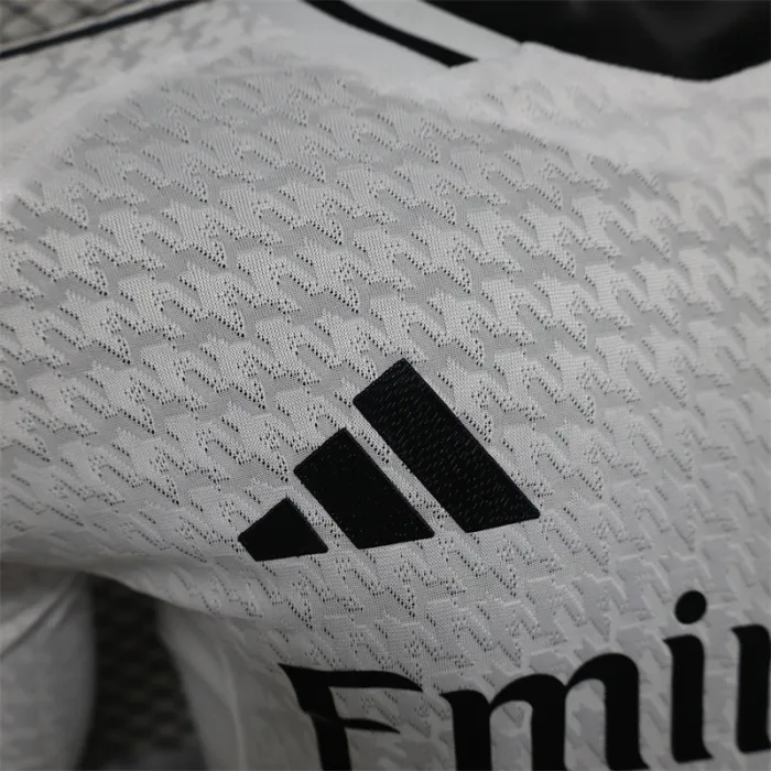 Player Version Real Madrid Home Kit 24/25 Football Jersey product image 4