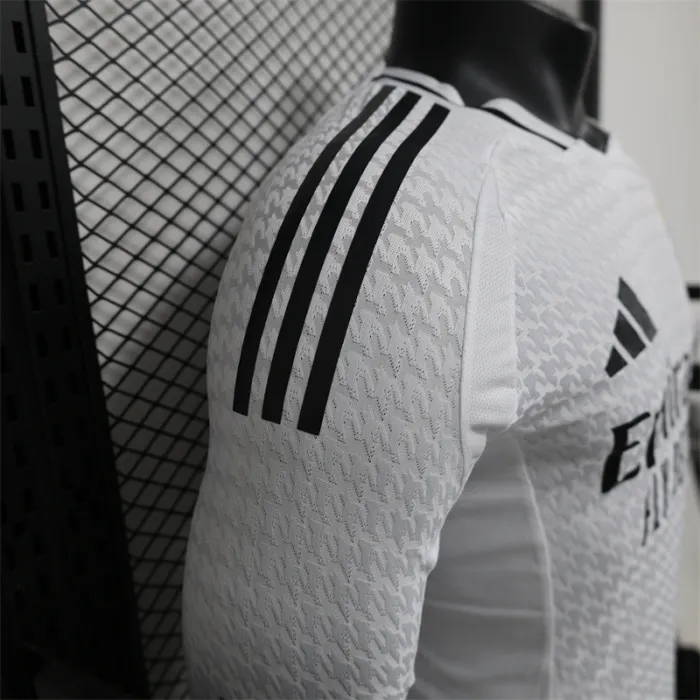 Player Version Real Madrid Home Kit 24/25 Football Jersey product image 7
